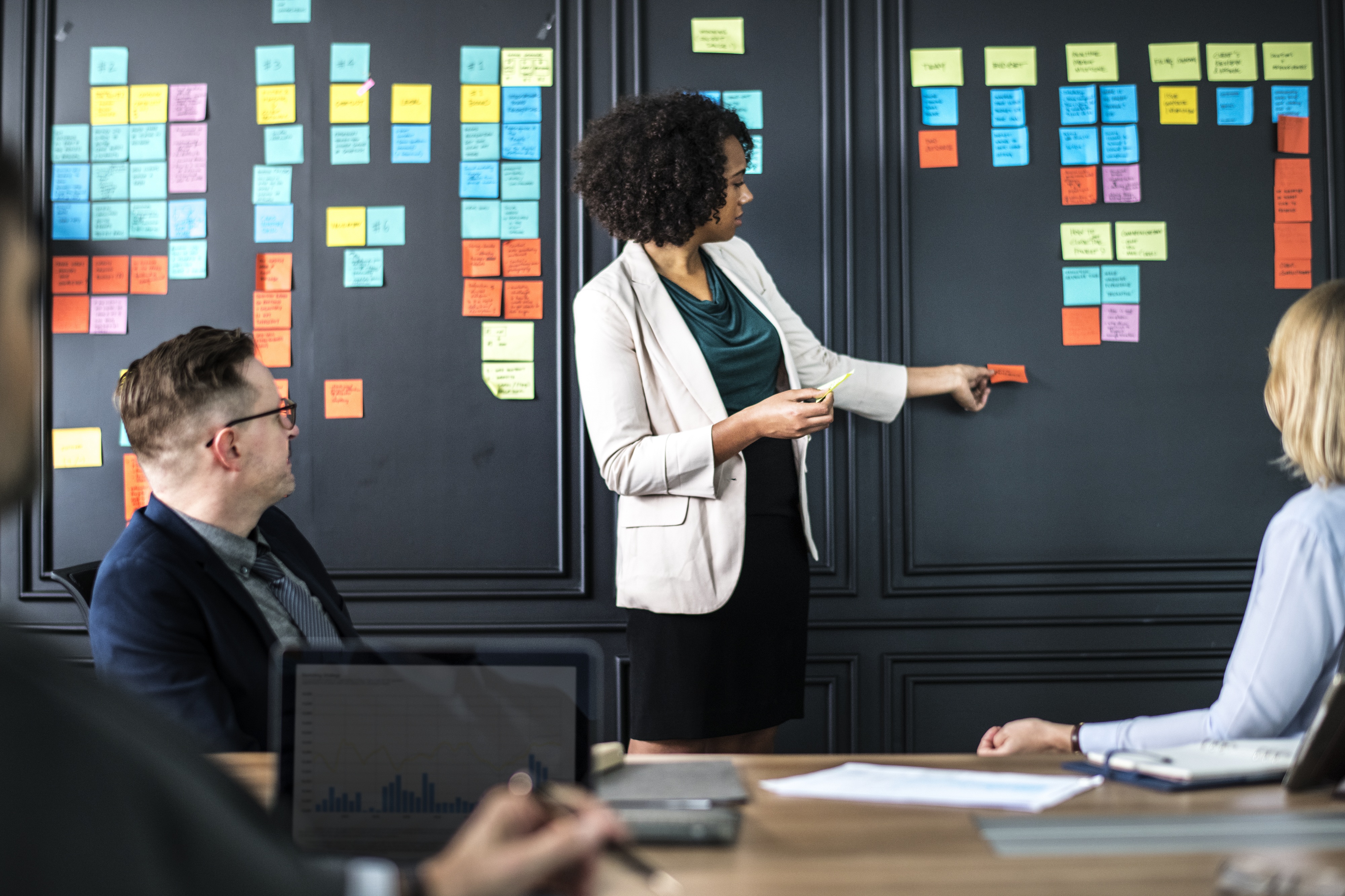 Keep Adult Learners Engaged Through Scenario-Based Learning