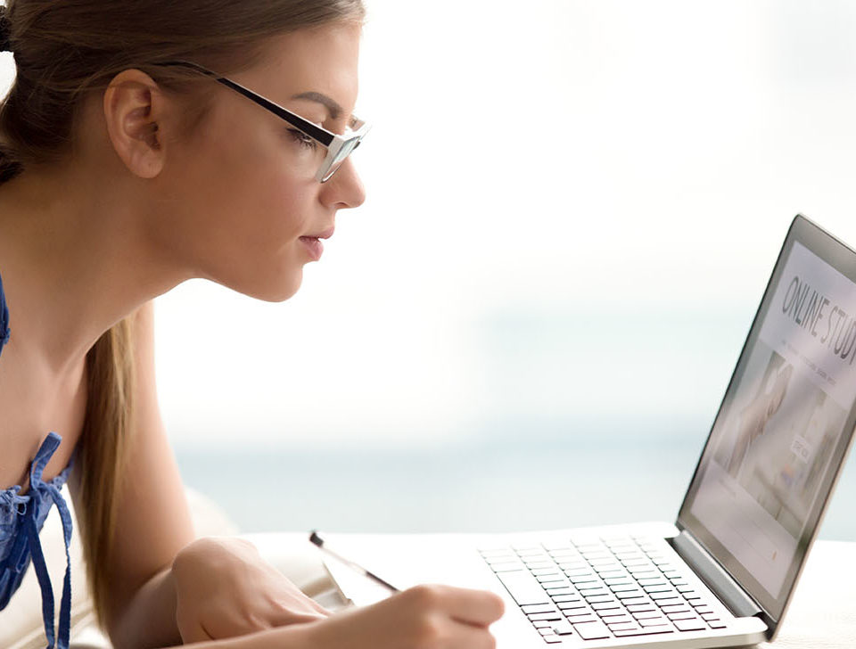 Eight Steps for a Smoother Transition to Online Teaching